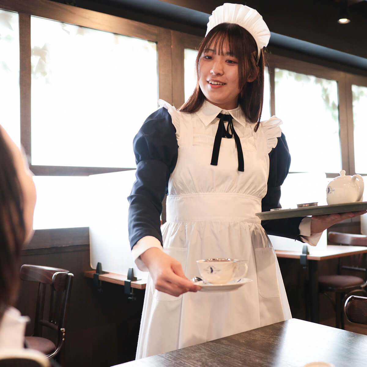 参拝からはじまる、静かで上質な「秋葉原」の過ごし方。紅茶が美味しいメイド喫茶と、ものづくり体験